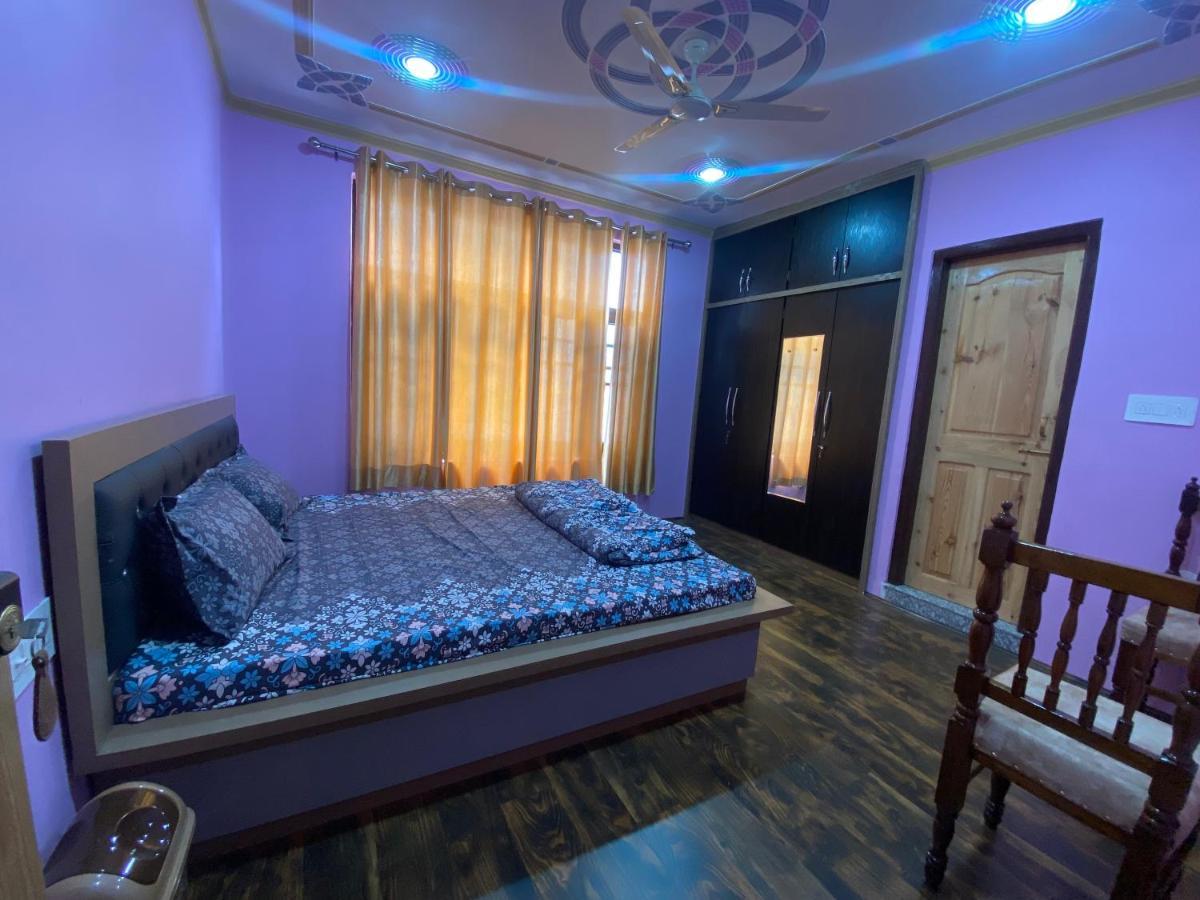 Penthouse Villa Srīnagar Kültér fotó