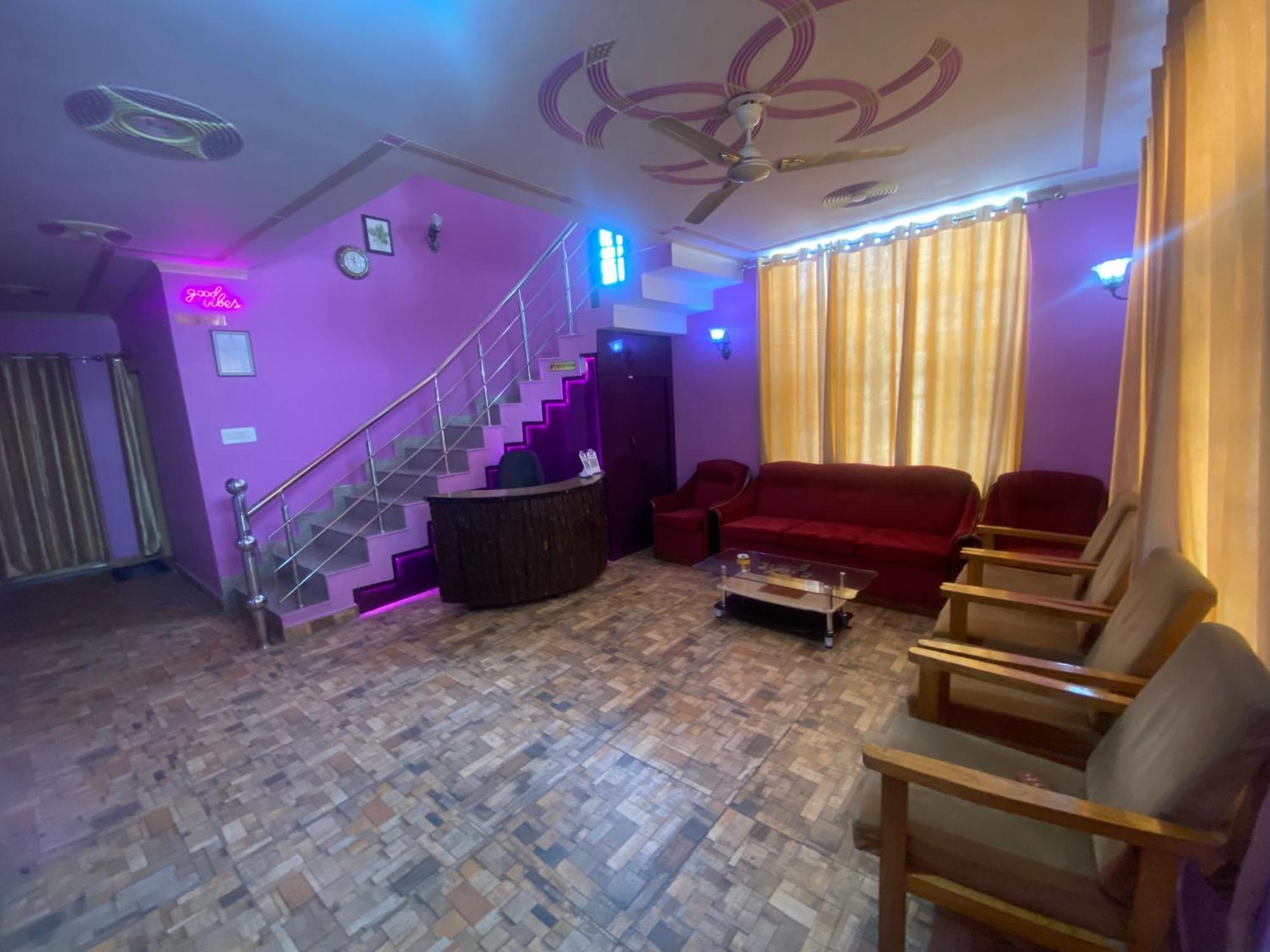 Penthouse Villa Srīnagar Kültér fotó